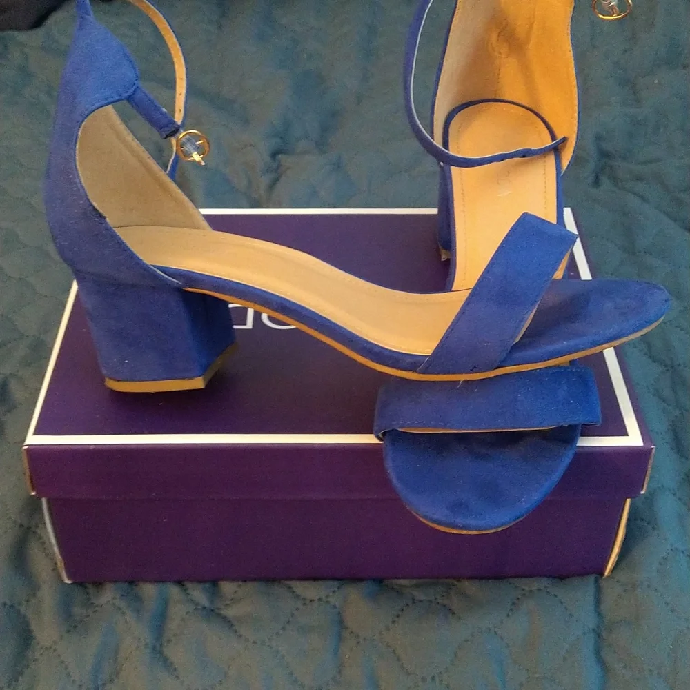 Shoes - Picture 3 of 3